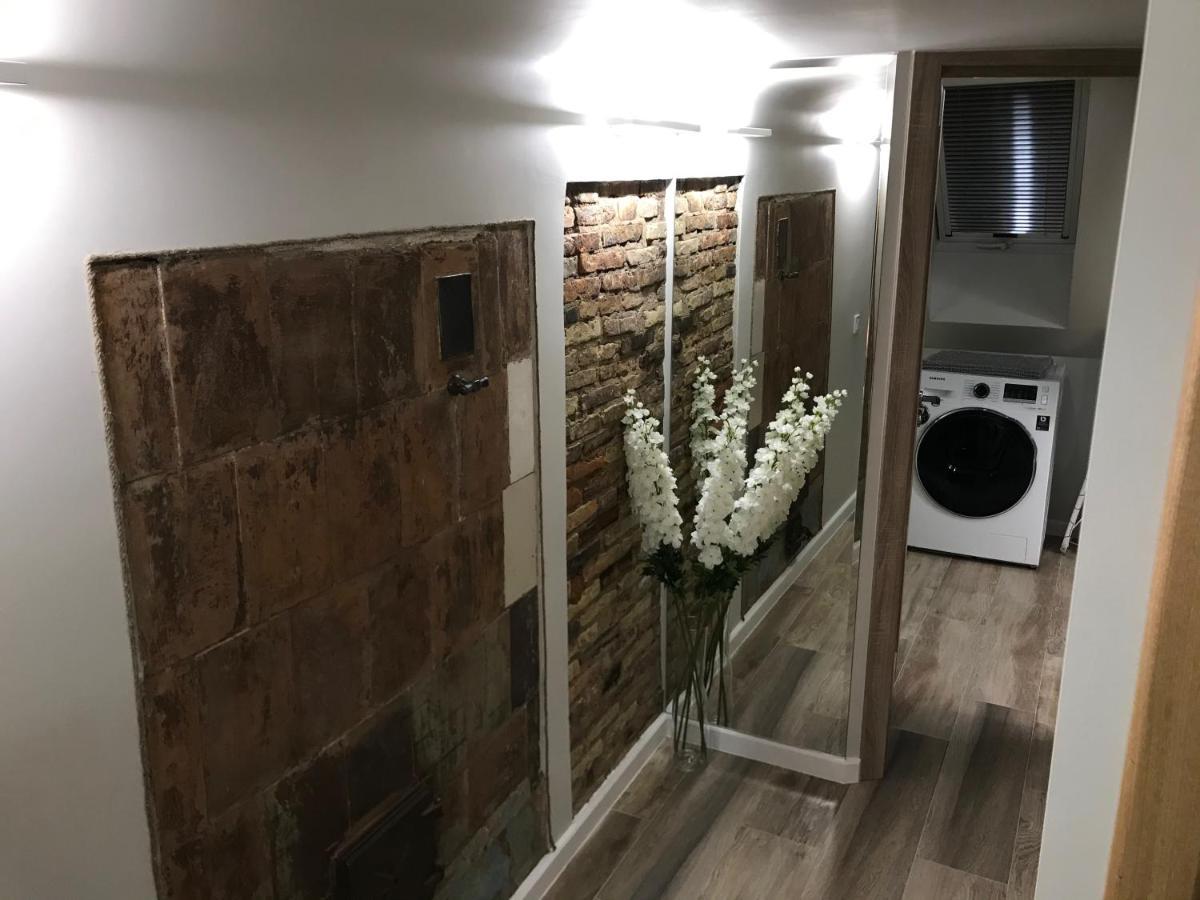 Apartamento Doma Square Penthouse, In The Heart Of Old Town Riga Exterior foto